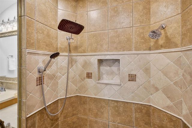 33838 AMERICANA AVENUE, Dade City, FL 33525