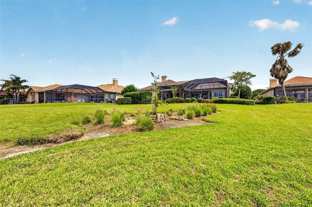 33838 AMERICANA AVENUE, Dade City, FL 33525