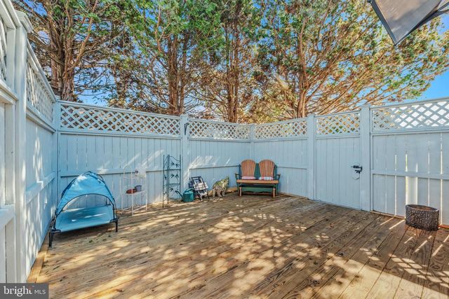 222 HAWICK RD, Inwood, WV 25428