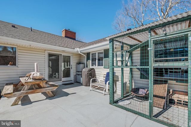 222 HAWICK RD, Inwood, WV 25428