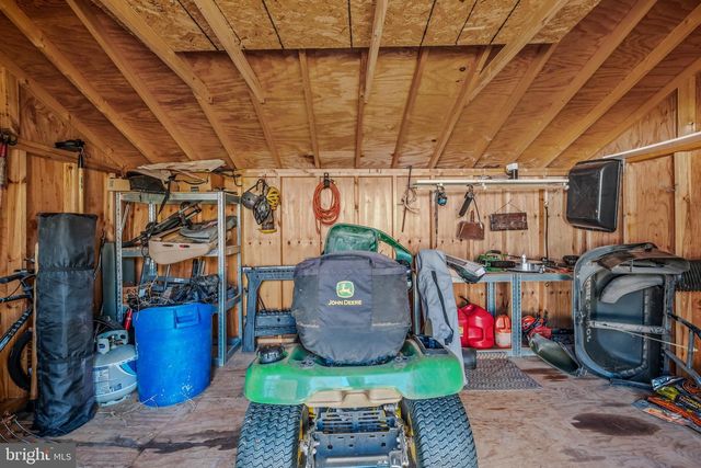 222 HAWICK RD, Inwood, WV 25428