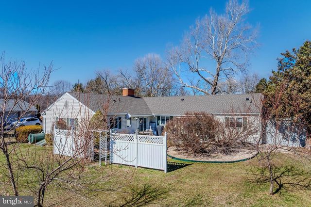 222 HAWICK RD, Inwood, WV 25428