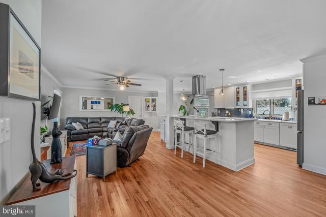 222 HAWICK RD, Inwood, WV 25428