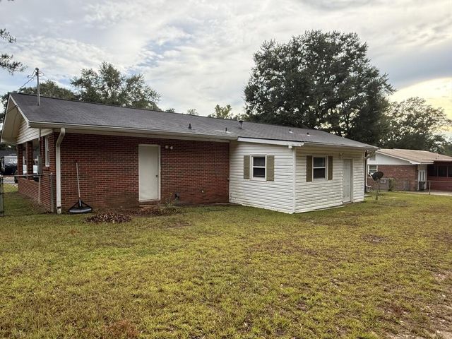 1602 Randall Road, Dothan, AL 36303