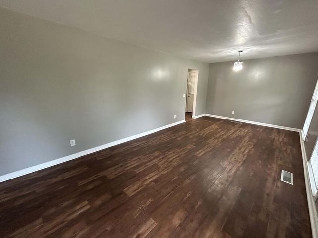 1602 Randall Road, Dothan, AL 36303