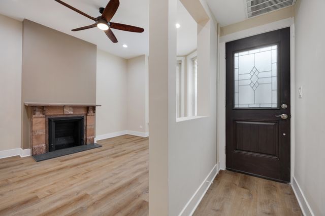 1446 W Lexington Street, Chicago, IL 60607