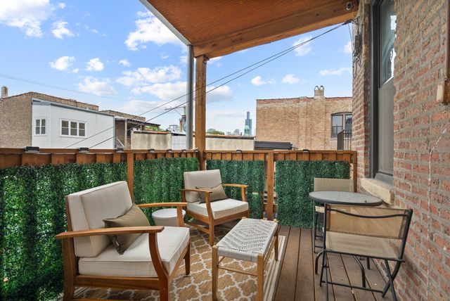 1446 W Lexington Street, Chicago, IL 60607