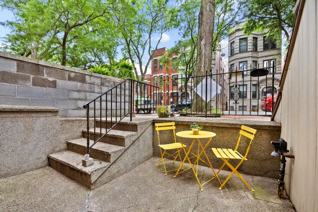 1446 W Lexington Street, Chicago, IL 60607