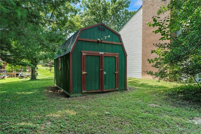 8003 Maple Grove Drive, Georgetown, IN 47122