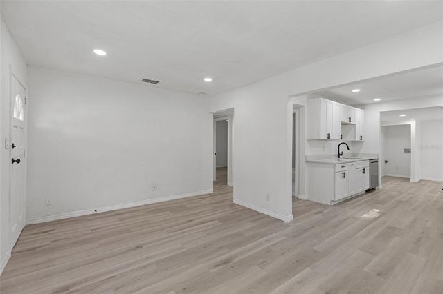 4110 3RD AVENUE S, St Petersburg, FL 33711