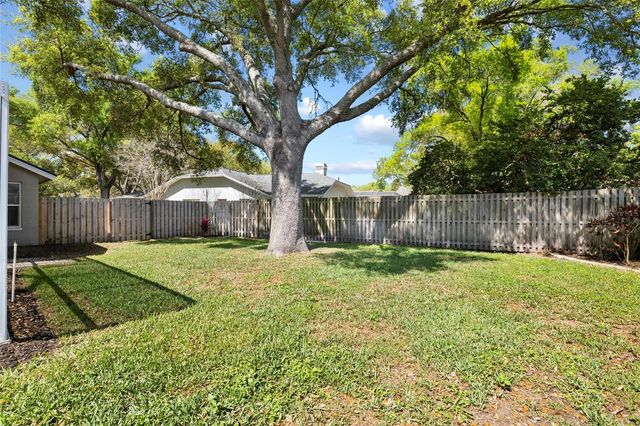 16705 SHEFFIELD PARK DRIVE, Lutz, FL 33549