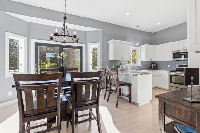 8375 Narcissus Street, Victoria, MN 55386