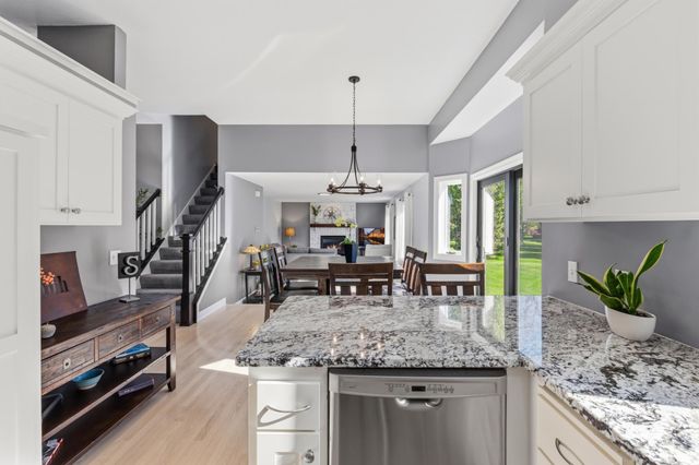 8375 Narcissus Street, Victoria, MN 55386
