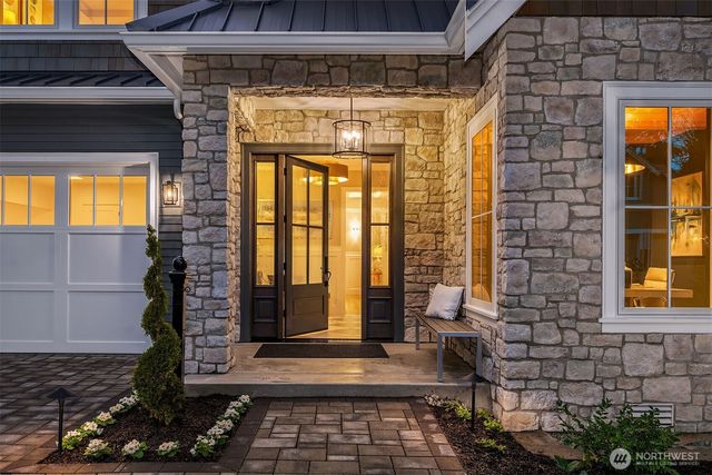 10911 SE 26th Street, Bellevue, WA 98004