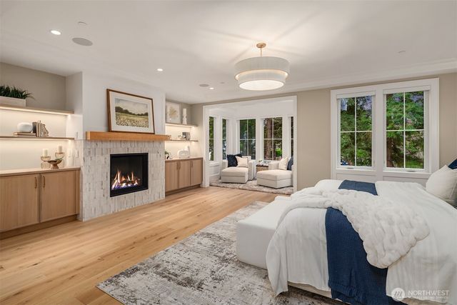 10911 SE 26th Street, Bellevue, WA 98004