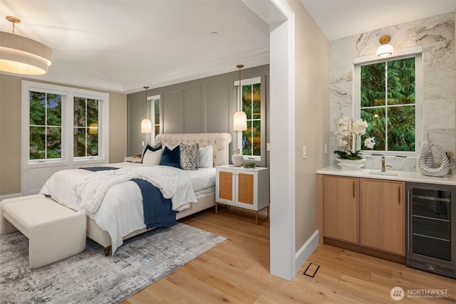 10911 SE 26th Street, Bellevue, WA 98004