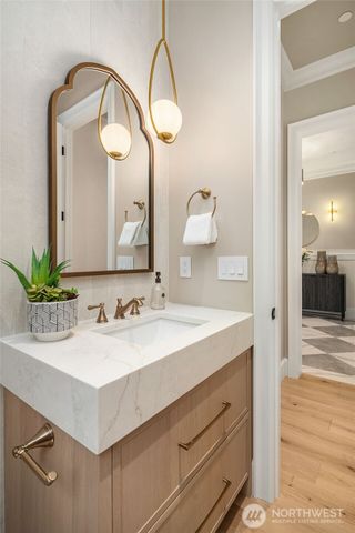 10911 SE 26th Street, Bellevue, WA 98004