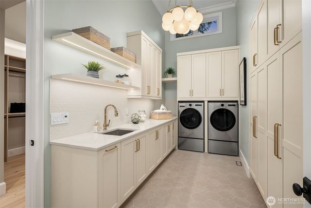 10911 SE 26th Street, Bellevue, WA 98004