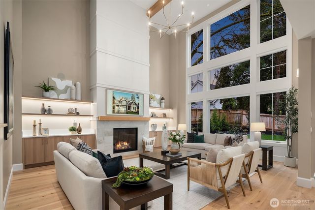 10911 SE 26th Street, Bellevue, WA 98004