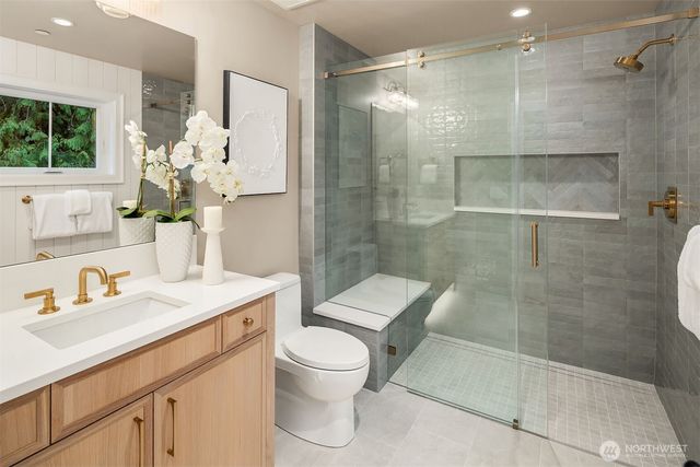 10911 SE 26th Street, Bellevue, WA 98004