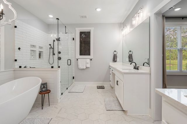 1888 Lee Road 0430, Smiths Station, AL 36877