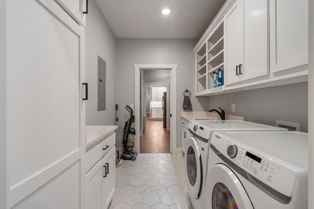 1888 Lee Road 0430, Smiths Station, AL 36877