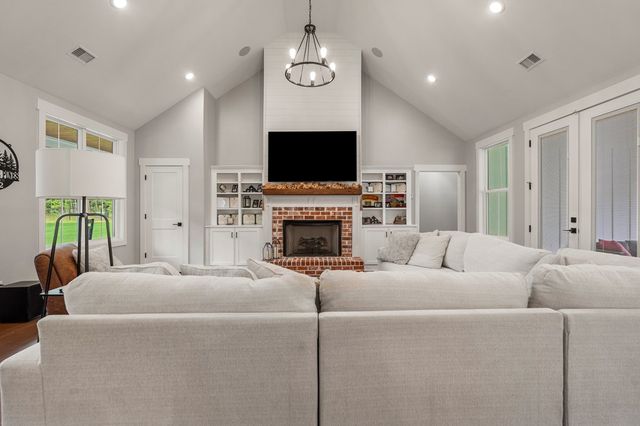 1888 Lee Road 0430, Smiths Station, AL 36877