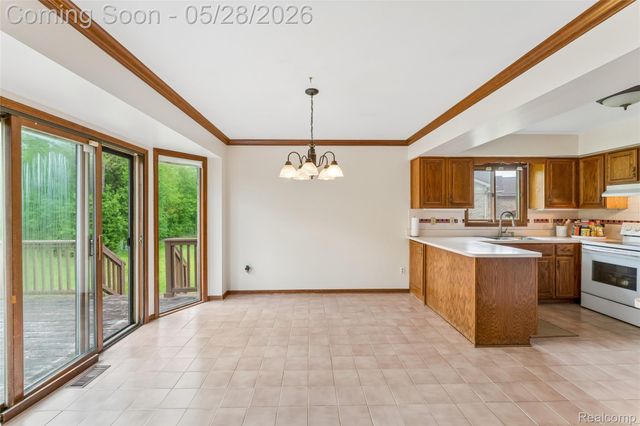 3583 Yardly Court, Sterling Heights, MI 48310
