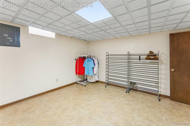 3583 Yardly Court, Sterling Heights, MI 48310