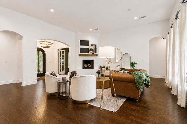 2042 Miracle Point Drive, Southlake, TX 76092