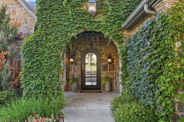 2042 Miracle Point Drive, Southlake, TX 76092
