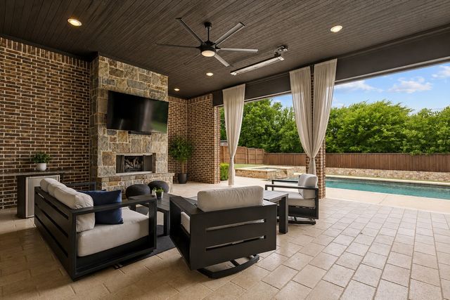 2042 Miracle Point Drive, Southlake, TX 76092
