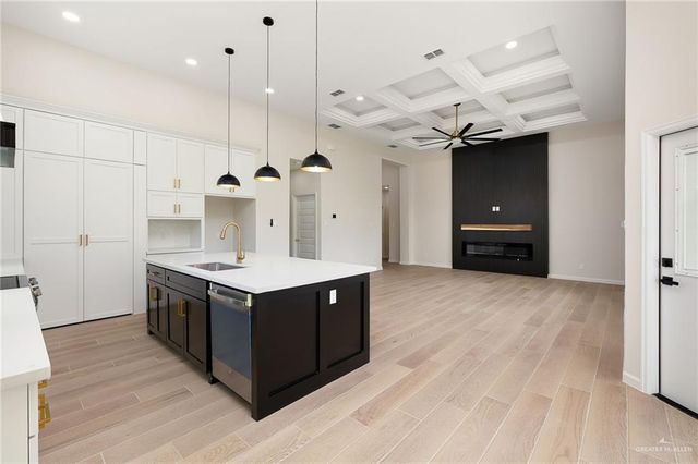 3921 Zenker Avenue, Mcallen, TX 78504