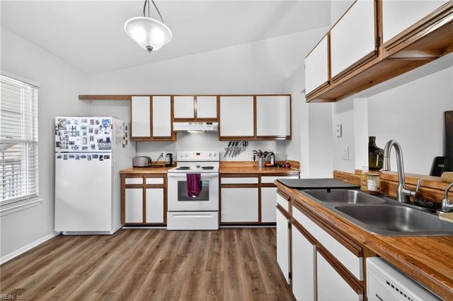 2135 Retreat CT, Virginia Beach, VA 23454