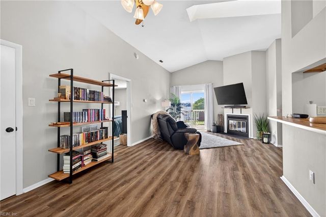 2135 Retreat CT, Virginia Beach, VA 23454