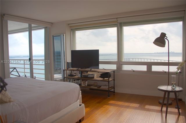 1541 Brickell Ave A3302, Miami, FL 33129