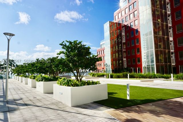 1541 Brickell Ave A3302, Miami, FL 33129