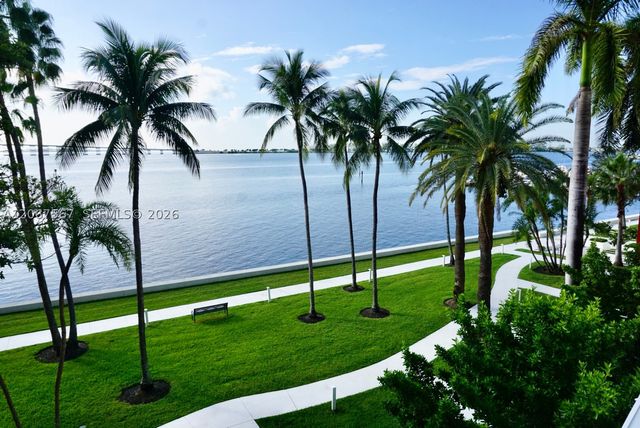 1541 Brickell Ave A3302, Miami, FL 33129