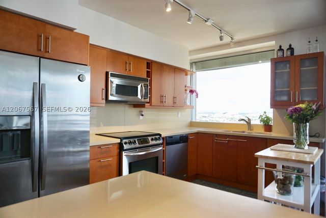 1541 Brickell Ave A3302, Miami, FL 33129