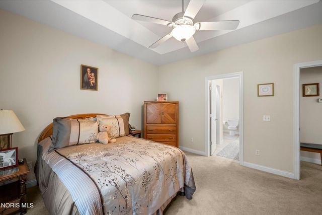 8339 Sycamore Woods Lane, Holland, OH 43528