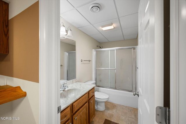 8339 Sycamore Woods Lane, Holland, OH 43528