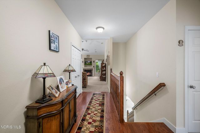 8339 Sycamore Woods Lane, Holland, OH 43528