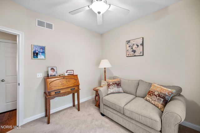 8339 Sycamore Woods Lane, Holland, OH 43528