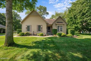 8339 Sycamore Woods Lane, Holland, OH 43528