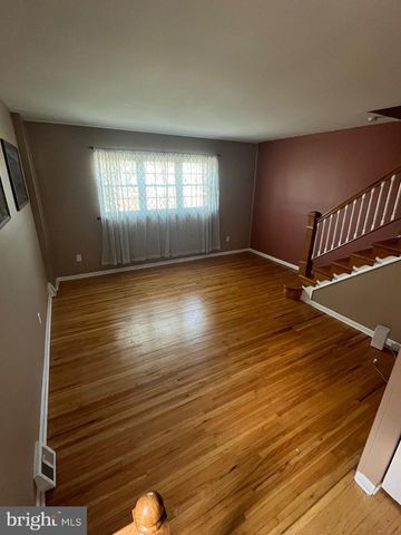 7243 SHALKOP ST, Philadelphia, PA 19128