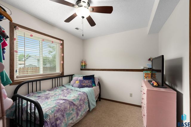 4709 E Alpine Cir Circle, Sioux Falls, SD 57110