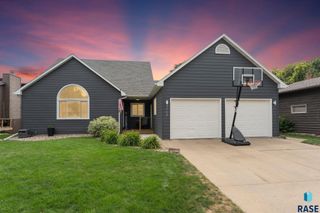4709 E Alpine Cir Circle, Sioux Falls, SD 57110