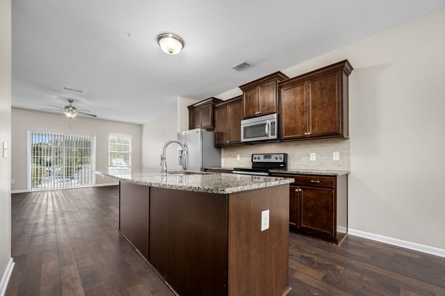 2118 Middle Tennessee Blvd, Murfreesboro, TN 37130