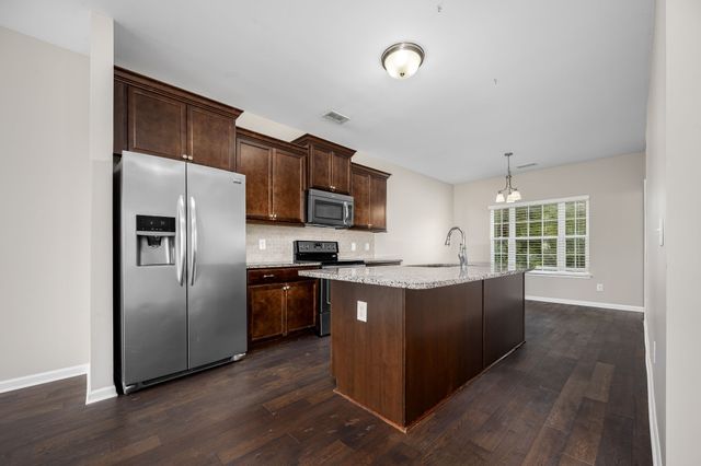 2118 Middle Tennessee Blvd, Murfreesboro, TN 37130