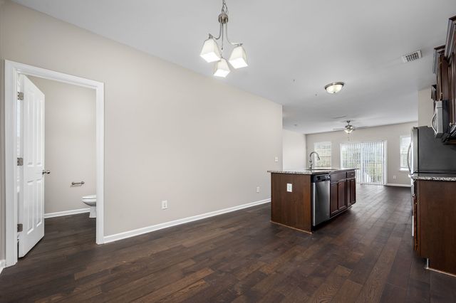 2118 Middle Tennessee Blvd, Murfreesboro, TN 37130